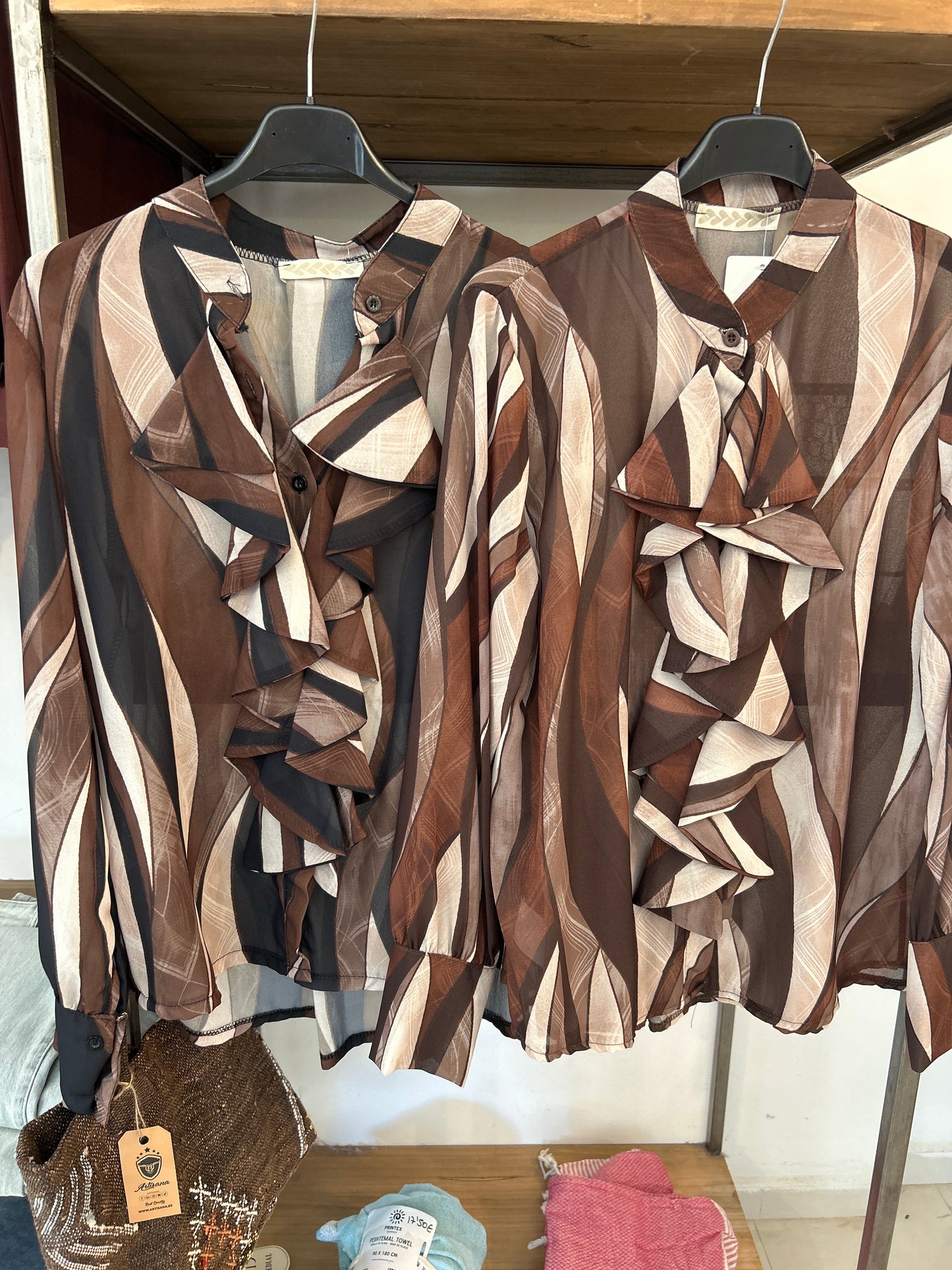 BLUSA CHORRERAS ESTAMPADA