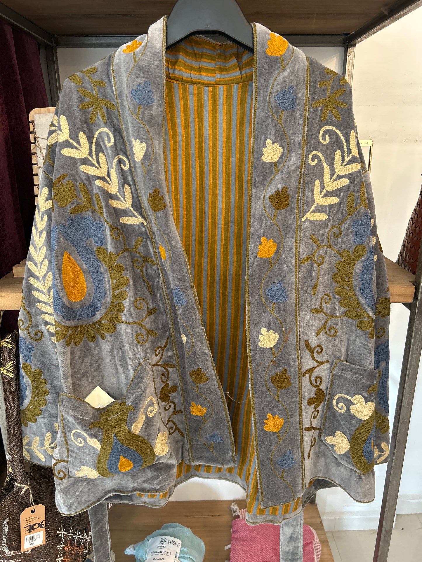 CHAQUETA BORDADA VAQUERO