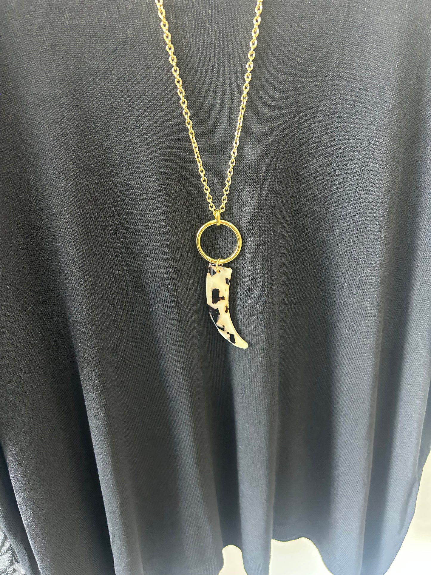 collar colmillo aro