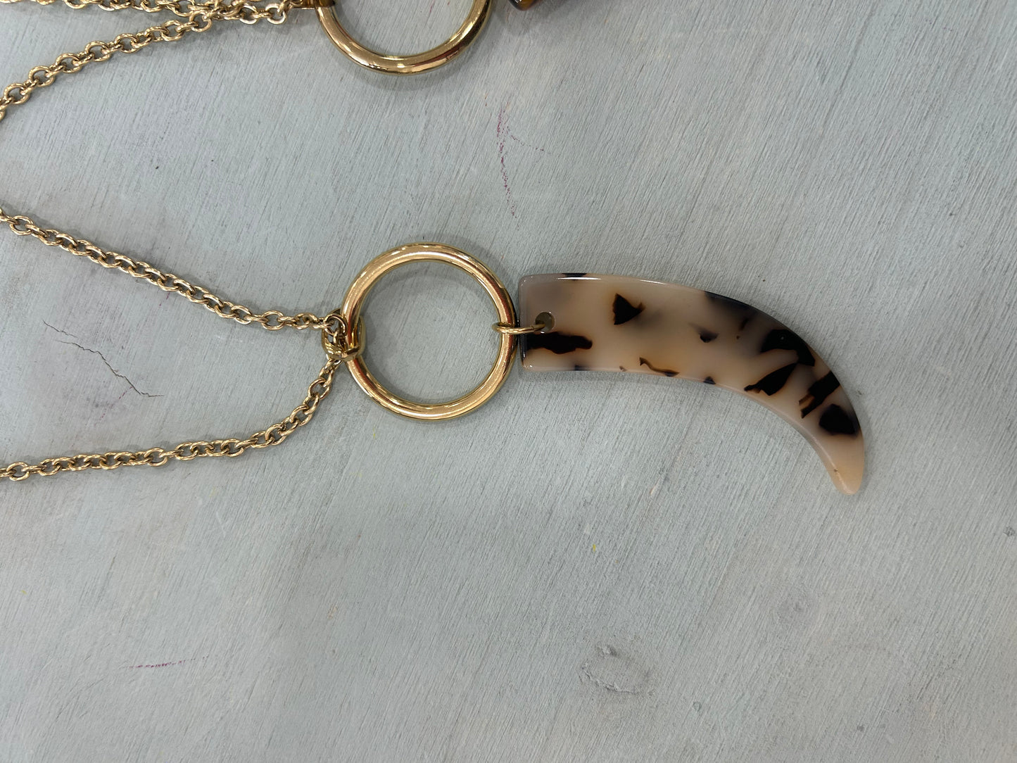 collar colmillo aro