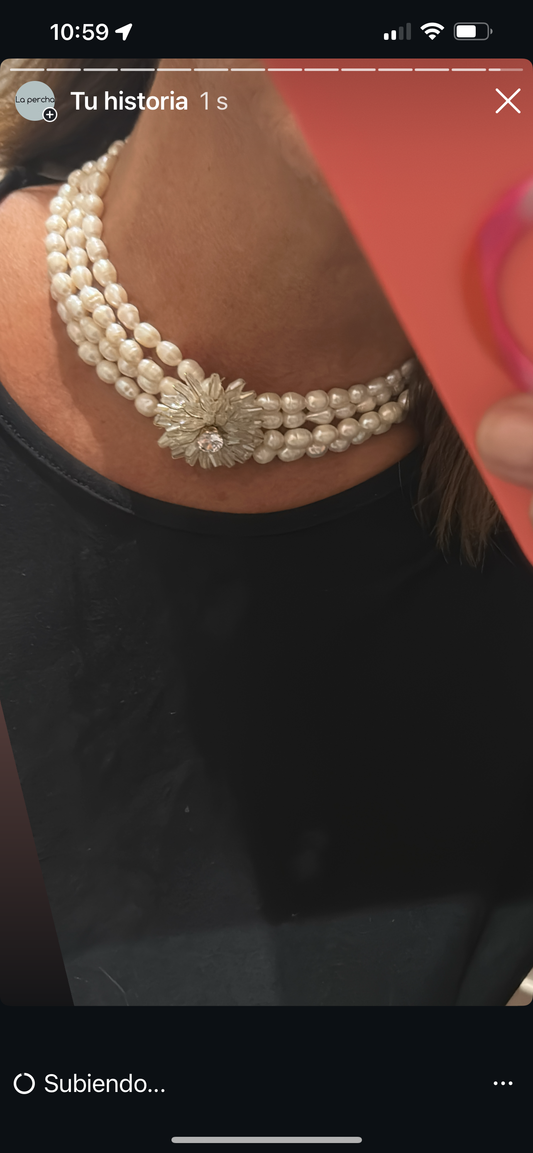 Collar perlas Broche