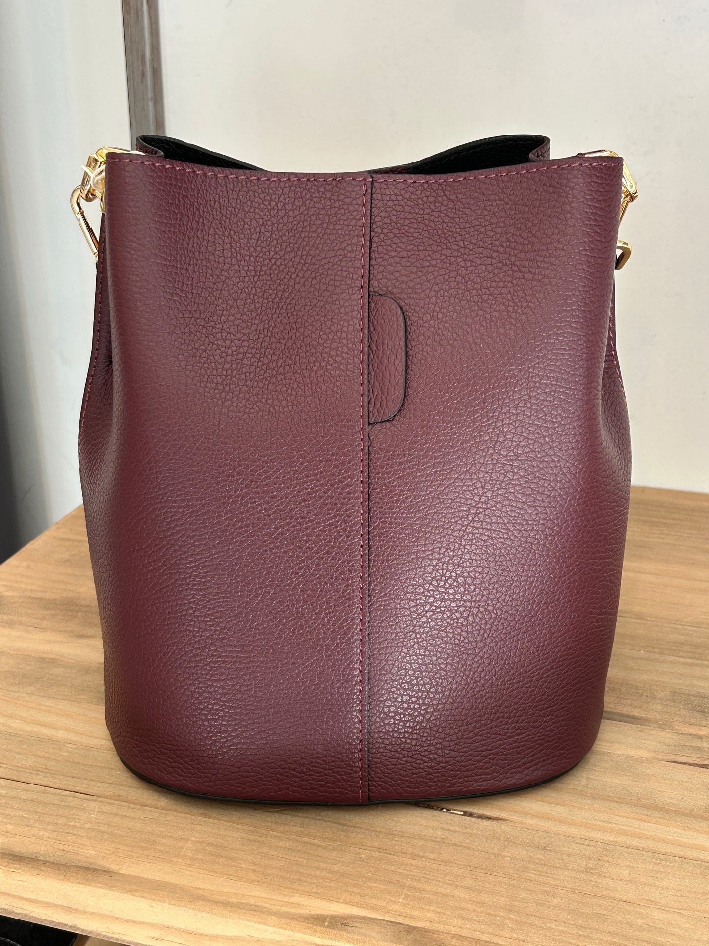 BOLSO CUBO BURDEOS