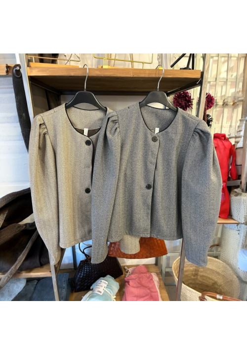 CHAQUETA MANGA ABULLONADA ESPIGAS