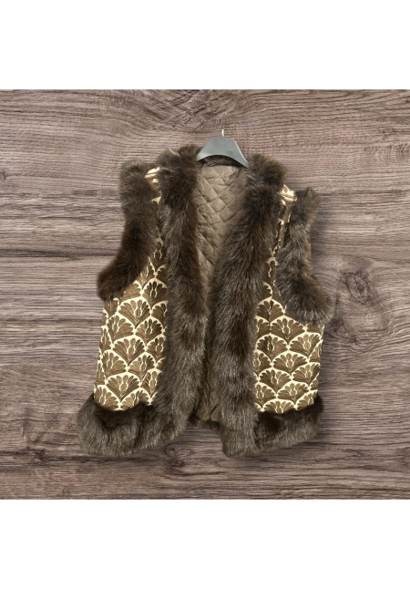 CHALECO SIN MANGA BORDADO PELO 